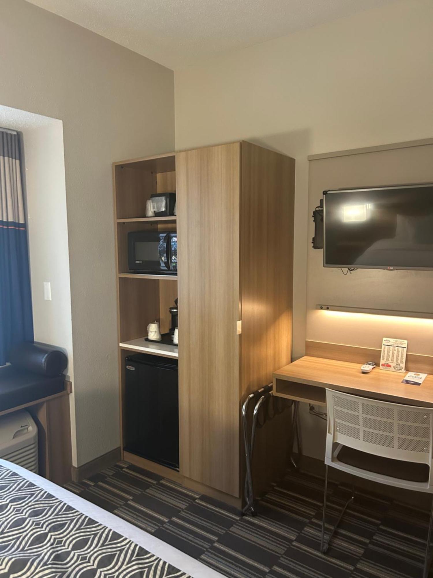 Microtel Inn & Suites By Wyndham Линчбърг Екстериор снимка