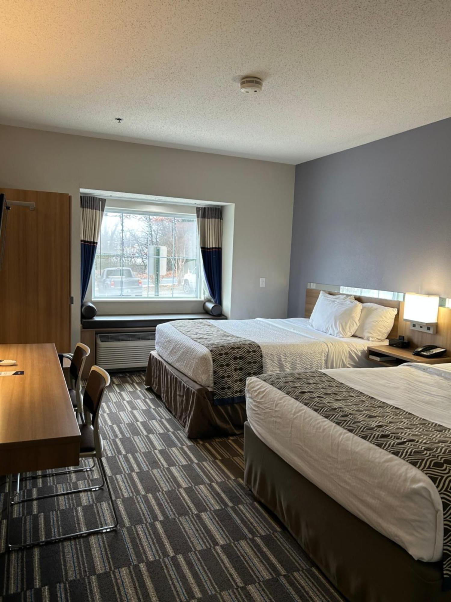 Microtel Inn & Suites By Wyndham Линчбърг Екстериор снимка